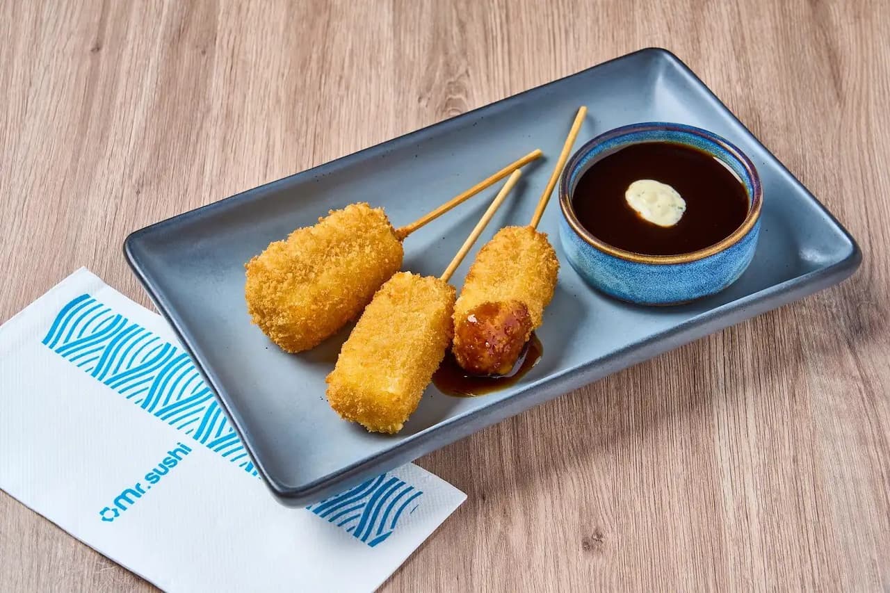 Kushiague de Queso - Brochetas Empanizadas Rellenas de Queso Fundido (3 pzas)