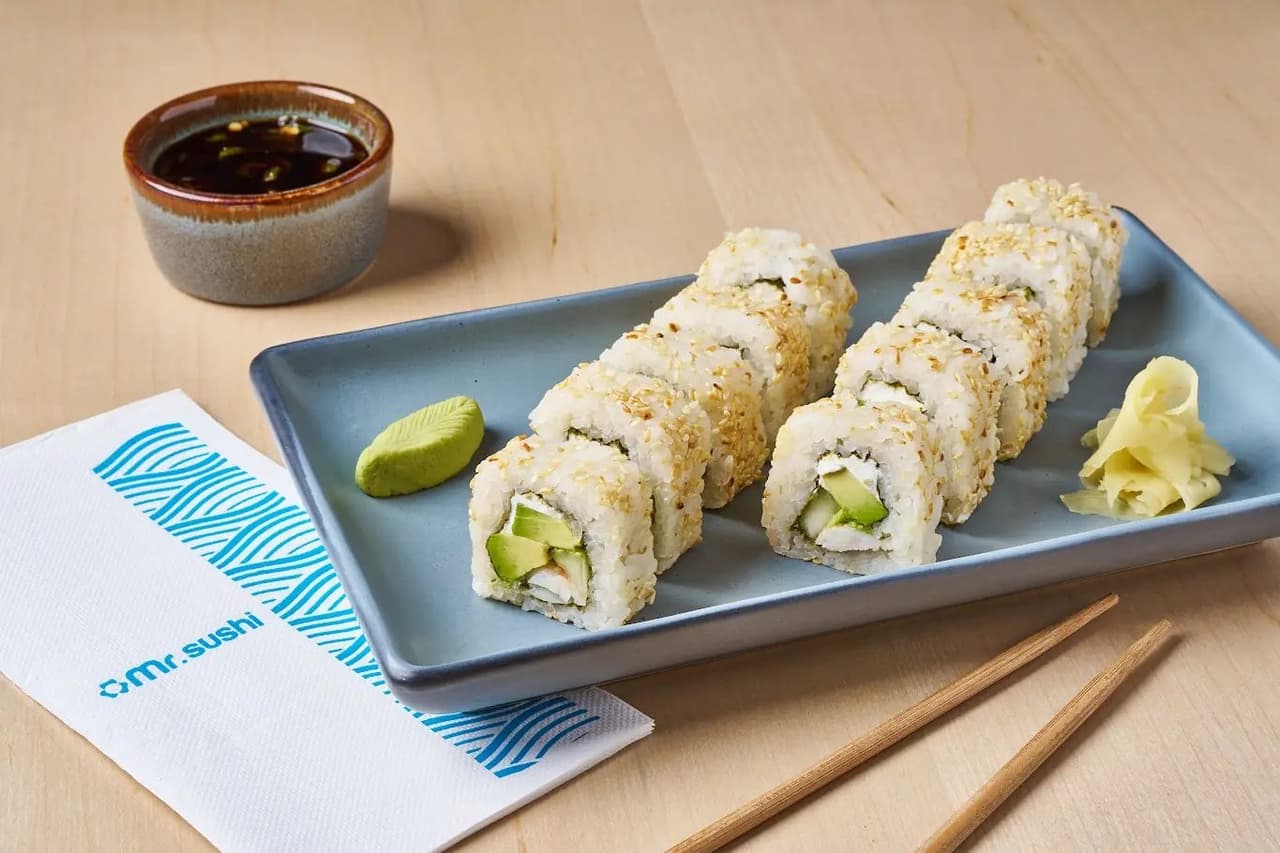 Sushi California Maki Camarón - Camarón Fresco con Ajonjolí