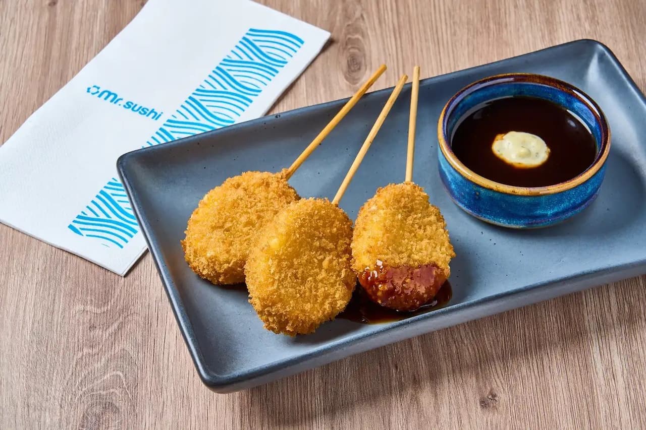 Kushiague de Plátano - Brochetas de Queso y Plátano Empanizado (3 pzas)